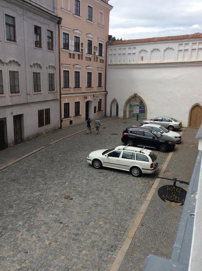 Hotel U Zlateho Andela باردوبيتسه المظهر الخارجي الصورة