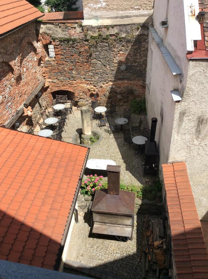 Hotel U Zlateho Andela باردوبيتسه المظهر الخارجي الصورة